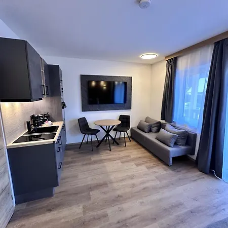 Alpin Haus, Kaibling & Amade *