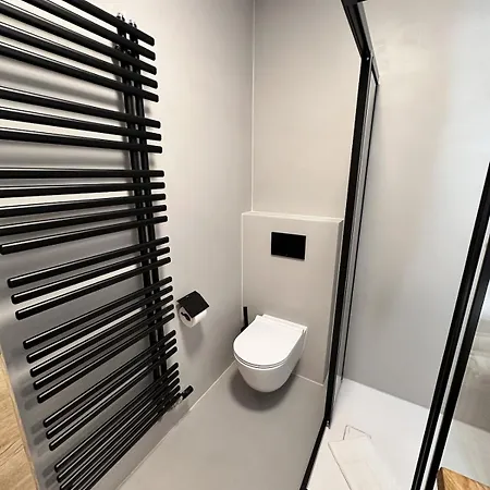 Alpin Haus, Kaibling & Amade شقة