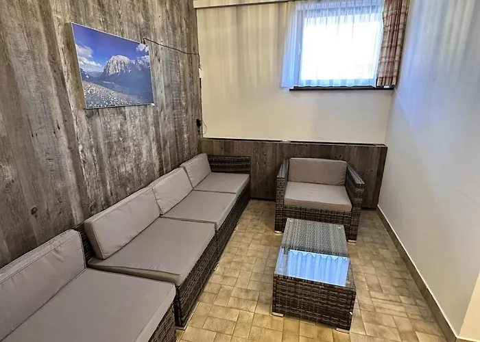 Alpin Haus, Kaibling & Amade هاوس إم إنيستال