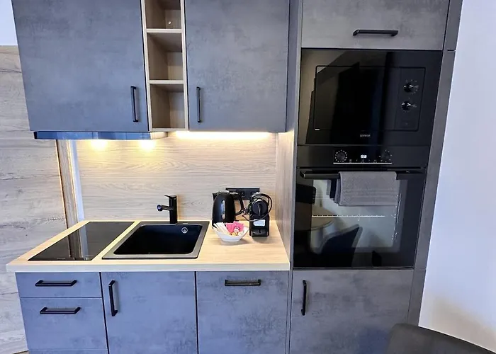 Alpin Haus, Kaibling & Amade هاوس إم إنيستال